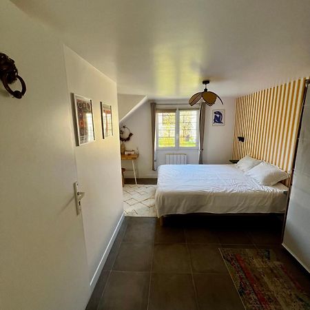 Chambre Dans Maison Meuliere Avec Jardin シェル エクステリア 写真