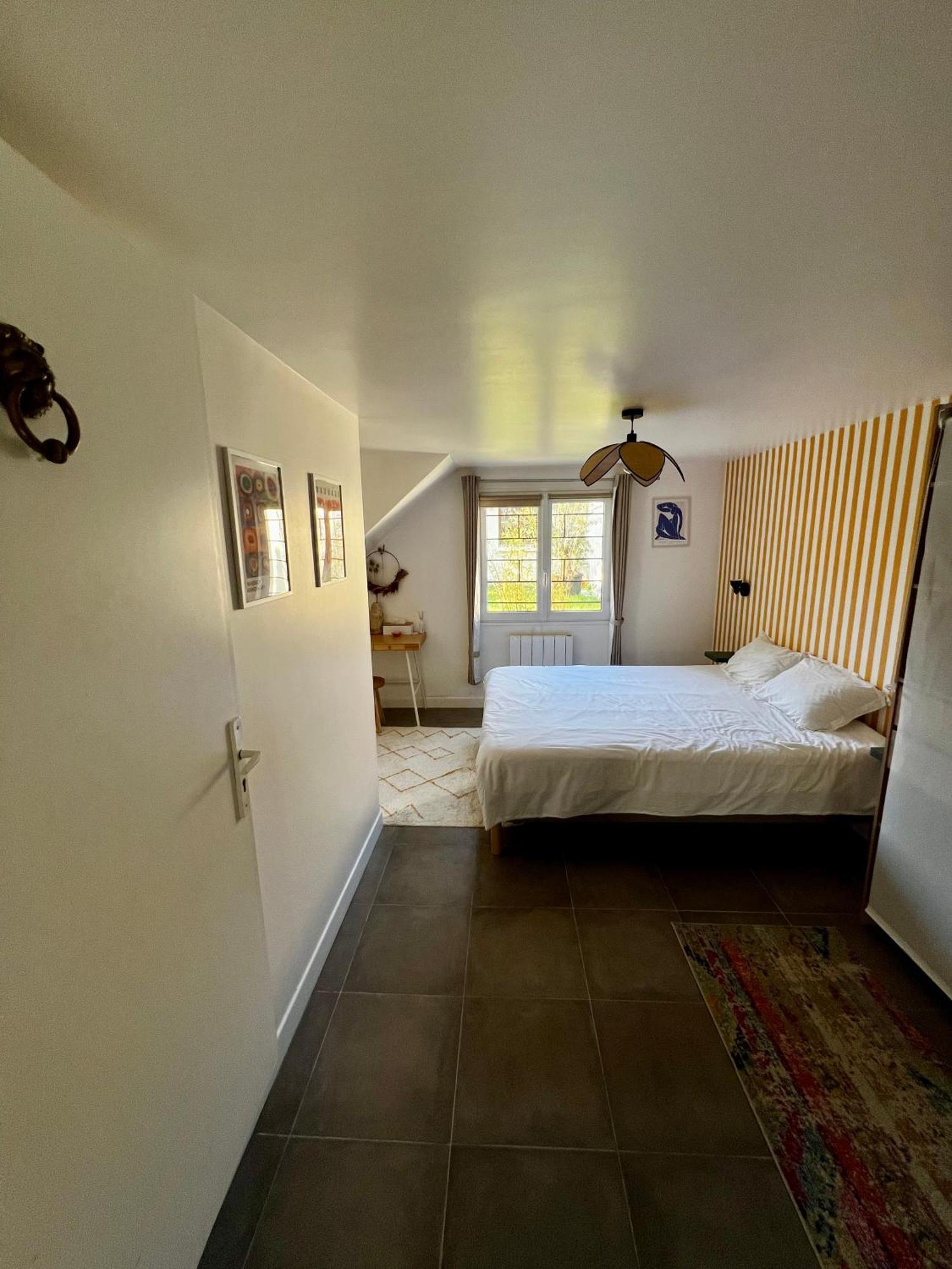 Chambre Dans Maison Meuliere Avec Jardin シェル エクステリア 写真